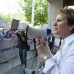 photo album image for 20100514rd_MaryKayHenry_UHWrally_40.JPG